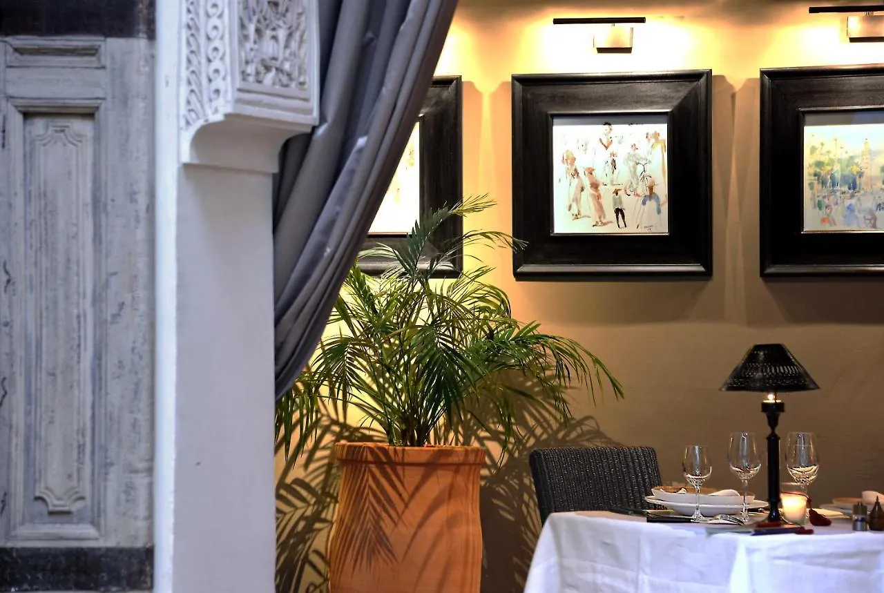 Le Somptueux Riad Douceur, Piscine Et Terrace Марракеш
